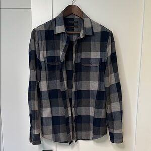 Banana Republic Navy and Gray Plaid Flannel Button-Up Shirt
